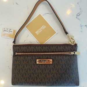 Michael Kors clutch/wristlet/small bag